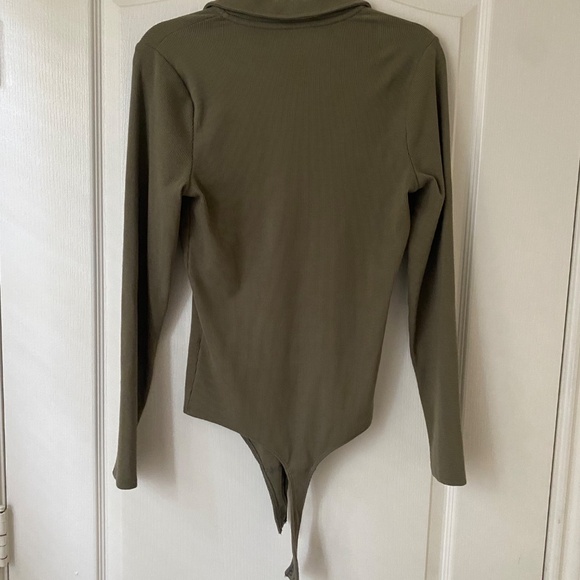 Abercrombie Bodysuit - Picture 8 of 11